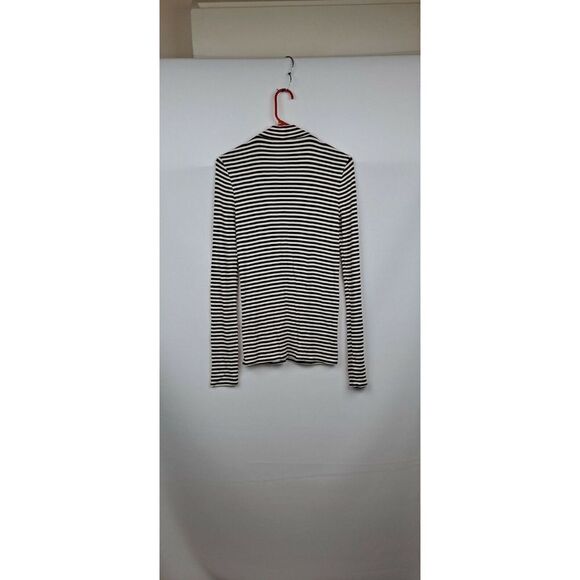 Gap Ladies mock neck pullover  NWOT - Picture 6 of 9